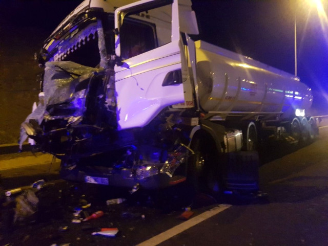 Konya plakalı Tanker Tıra Çarptı: 1 Ölü