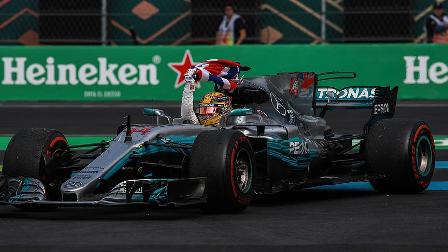 Azerbaycan'da zafer Hamilton'ın