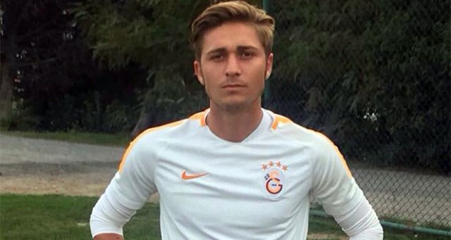 Selçuk Öztürk Galatasaray'a transfer oldu