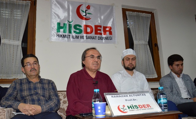 “Her alanda model olarak Peygamberimizi almalıyız”