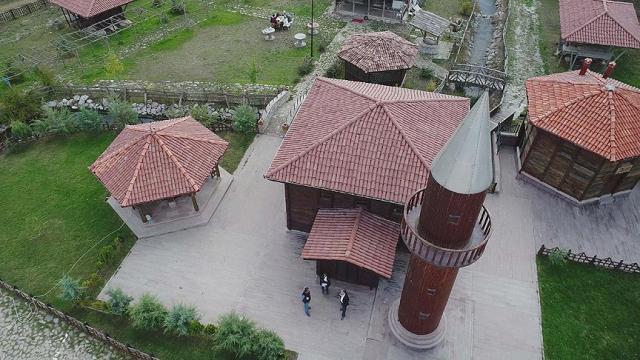 'Ambarköy' ziyaretçilerine nostalji yaşatıyor