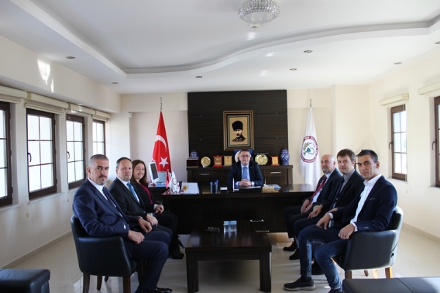 BEK’ten Konya Eczacılar Odasına ziyaret