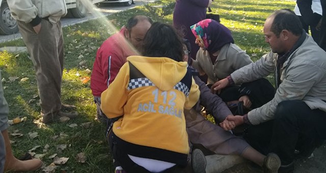 Kamyonet ile otomobil çarpıştı: 4 yaralı