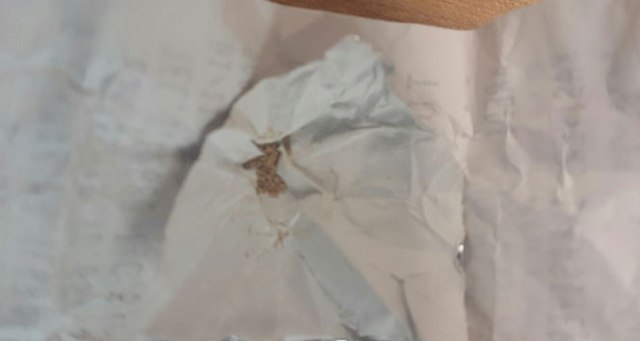 Şüphelenilen araçlardan eroin ve bonzai çıktı