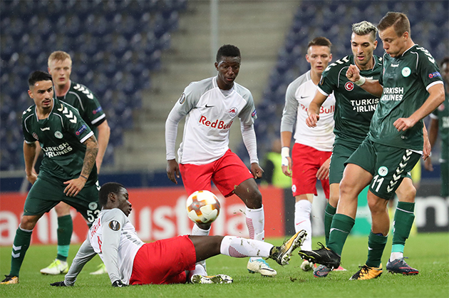 Atiker Konyaspor Salzburg'dan umut puanıyla döndü