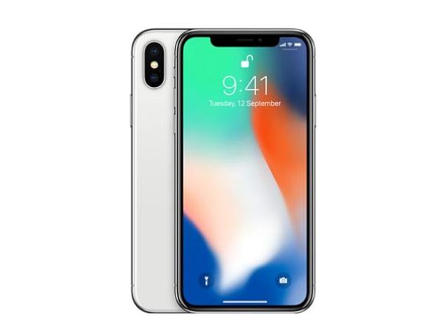 Dünya iPhone X'e hücum etti