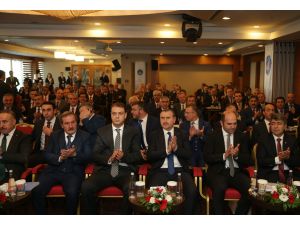 Bakan Bak, KYK il müdürleriyle bir araya geldi