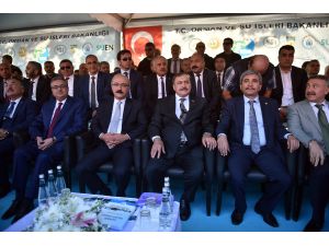 Bakanlar Elvan ve Eroğlu Mersin'de