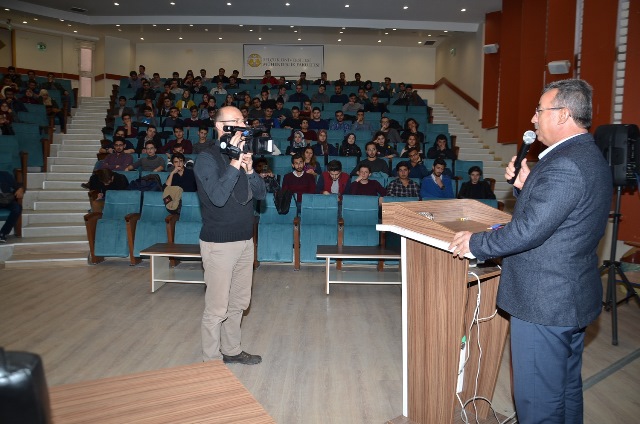 Başkan Hançerli İnşaat Mühendisliği Öğrencileri İle Bir Araya Geldi