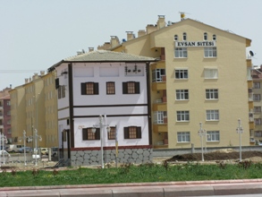 Örnek trafolar takdir topluyor