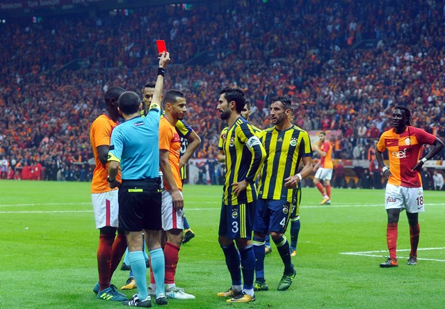 Süper Lig'de 11 Haftada 38 Kırmızı