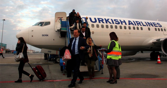 Samsun'a 3 ay sonra ilk uçak indi