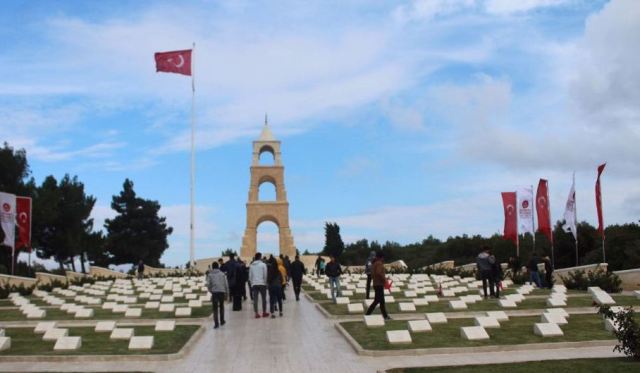 Gençler Çanakkale'yi gezdi