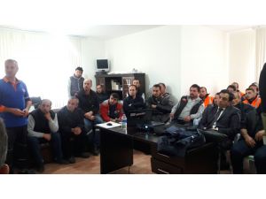 Gölbaşı TOKİ'de apartman görevlilerine afet eğitimi