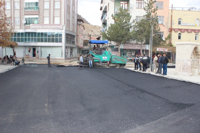 Bozkır’ın merkez yollarının standartları yükselmeye devam ediyor
