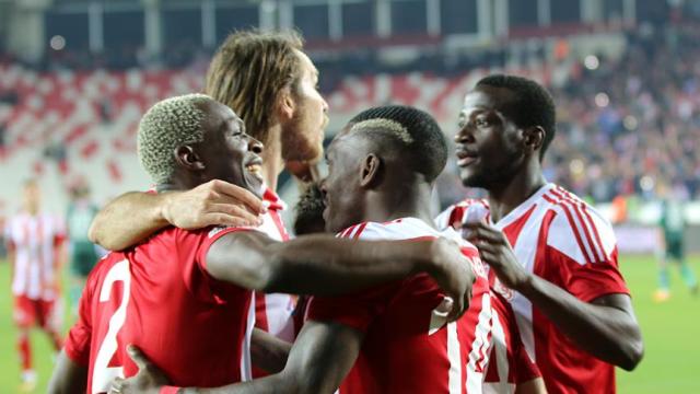 Sivasspor performansıyla göz dolduruyor
