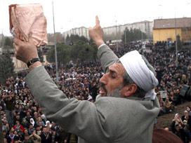 Operasyon 'DTP'li imam'ın örgütüne!