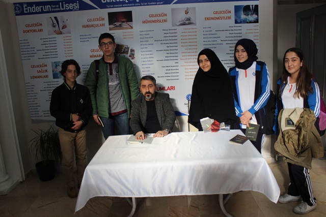 Özel Enderun Yazar Hüseyin Akın İle Buluştu