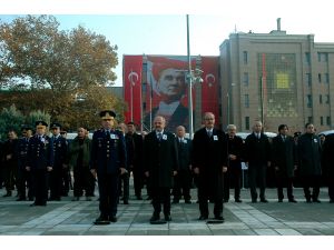 Büyük Önder Atatürk'ü anıyoruz