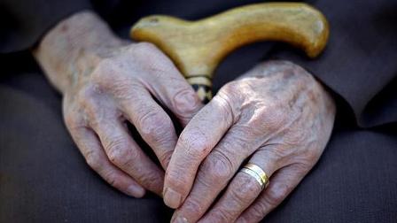 Alzaymır ve demans hastası yaşlılara yeni destek