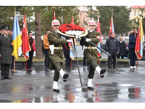 Büyük Önder Atatürk'ü anıyoruz