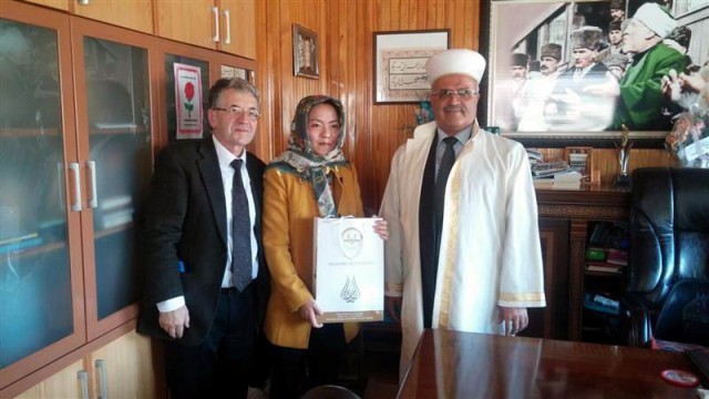 Akşehirli iş adamıyla evli Çinli gelin Müslüman oldu