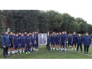 Fenerbahçe Futbol Takımı, Atatürk'ü andı