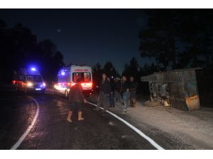 Manisa'da traktör devrildi: 1 ölü, 1 yaralı