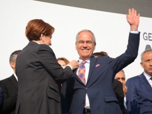 Acar, İYİ Partiye geçti