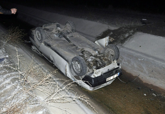 Konya'da Otomobil ile Motosiklet Çarpıştı