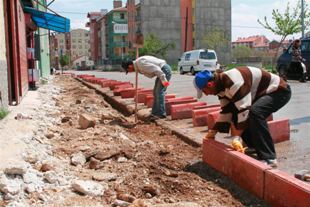 Karatay'da bordür çalışmaları
