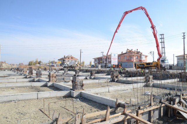 Karatay’ın 16. pazar marketinde çalışmalar hızla devam ediyor
