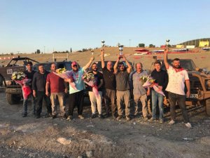 Off-Road pilotları kupaları topladı