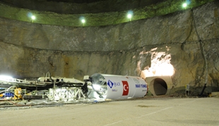 Gevher Banu, dağları deliyor