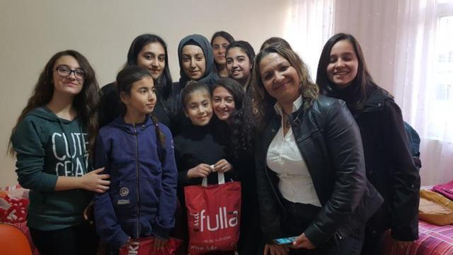 Çocukların hayallerini liseliler gerçekleştiriyor