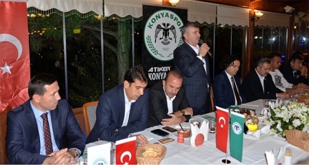 Tahir Akyürek: 'Kulübümüzün her zaman yanındayız arkasındayız'