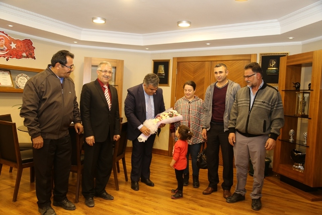 Türbe Mahallesi’nden Özgüven’e teşekkür