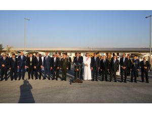 Cumhurbaşkanı Erdoğan'ın Katar'daki Türk birliğini ziyareti