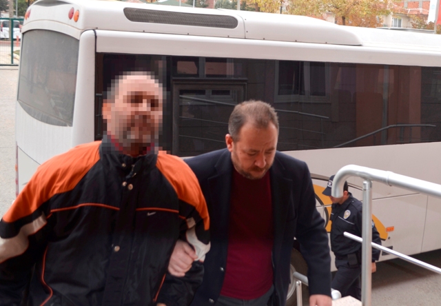 Mahrem askerlere yönelik operasyonda 5 tutuklama