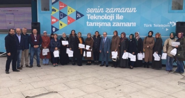 Türk Telekom, Sakaryalı kadınlara teknoloji eğitimi verdi