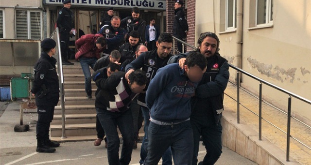 Bursa’da uyuşturucu operasyonu: 25 gözaltı !