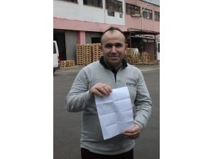 ATM'de bulduğu 3 bin lirayı bankaya teslim etti