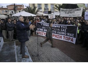 Yunan adasında "sığınmacı krizi" grevi