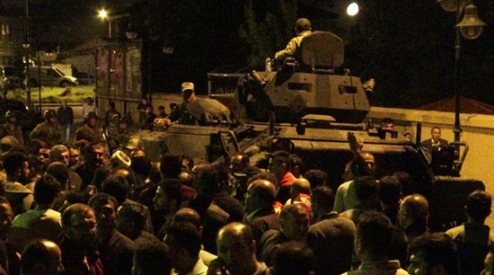 Halka karşı eylem yapmayan FETÖ sanıklarına tahliye