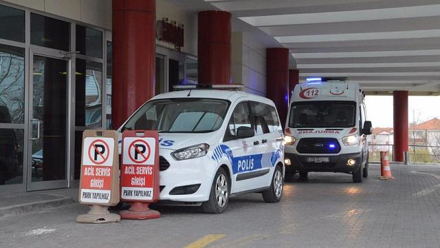 Oğlunu öldürdüğünü iddia eden anne teslim oldu