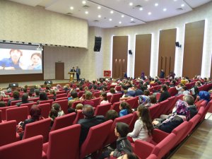 Değerler objektiflere yansıdı