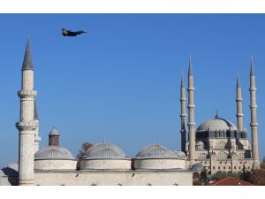 SOLOTÜRK, "altın üçgende" prova yaptı