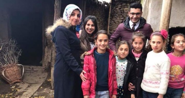 Fedakar öğretmenler, 8 kız çocuğunu daha okula kazandırdı