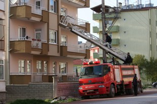 Çilingir yerine itfaiye çağırıyorlar