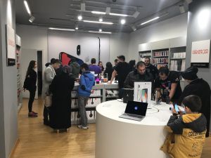 Konya'da Gece Yarısı İphone X Çılgınlığı